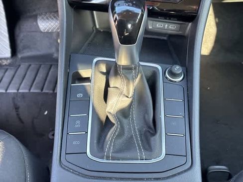 Used 2025 Volkswagen Jetta S image 17
