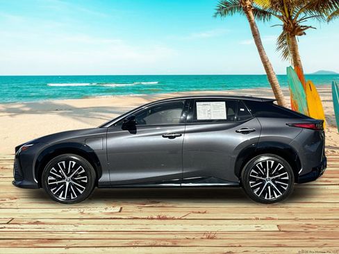 Used 2023 Lexus RZ 450e Premium w/ Accessory Package (Z1) image 2