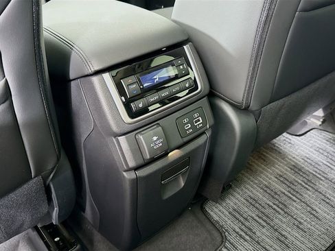 New 2026 Subaru Ascent Touring AWD/4WD image 31