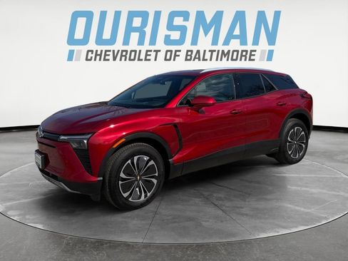 Used 2024 Chevrolet Blazer EV LT image 2