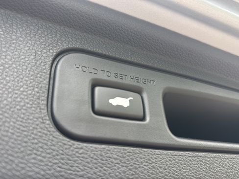 Certified 2025 Honda Odyssey Touring image 17