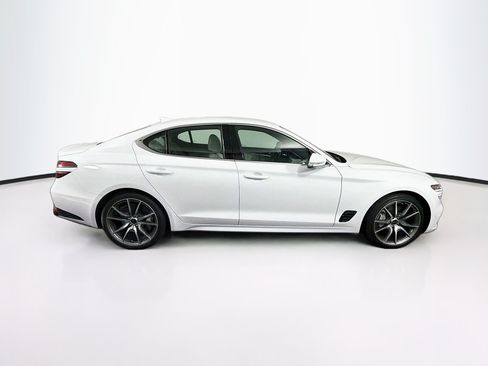 Used 2025 Genesis G70 2.5T RWD image 10