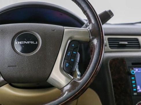 Used 2011 GMC Yukon XL Denali AWD/4WD image 53