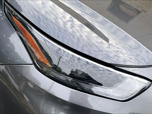 Used 2023 Toyota Highlander L FWD image 28