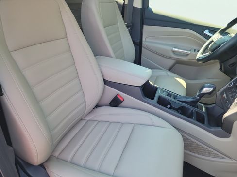 Used 2019 Ford Escape SEL AWD/4WD image 18