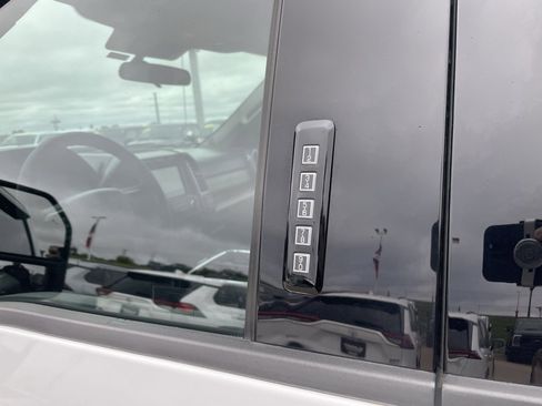 Used 2020 Ford F250 XLT w/ XLT Premium Package image 60