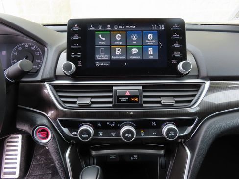 Used 2020 Honda Accord Sport image 15