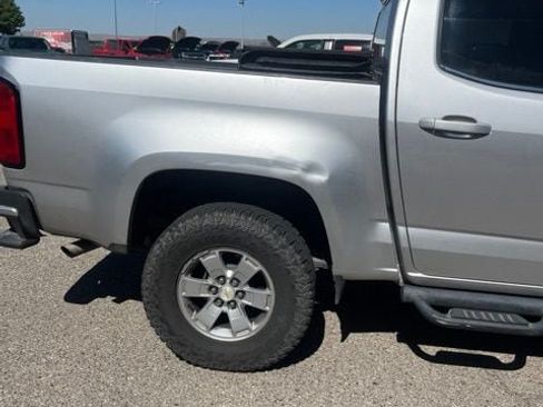 Used 2018 Chevrolet Colorado W/T w/ WT Convenience Package RWD image 8