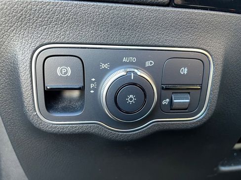 Certified 2023 Mercedes-Benz GLA 250 4MATIC image 21