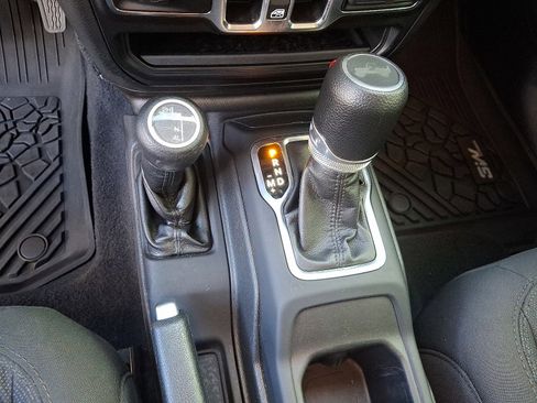 Used 2022 Jeep Wrangler Unlimited Sport S image 15