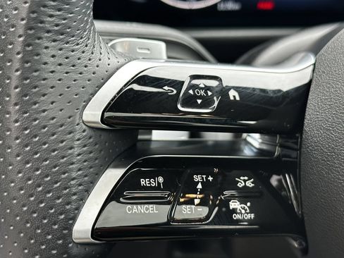 Certified 2025 Mercedes-Benz GLB 250 image 28