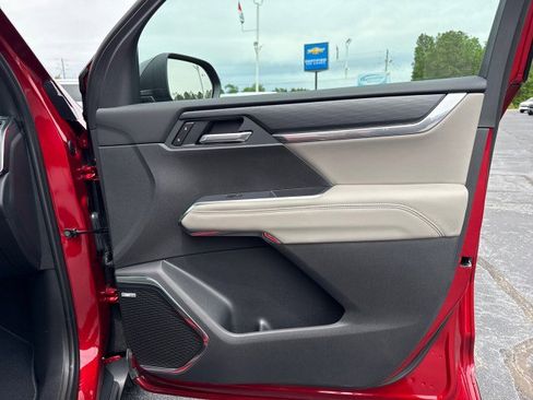 New 2026 GMC Acadia Elevation image 12