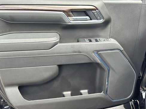 Certified 2025 Chevrolet Silverado 1500 RST RWD image 16