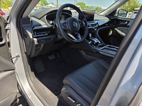 Used 2026 Acura MDX SH-AWD image 11