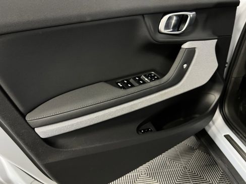 Used 2022 Polestar Polestar 2 w/ Plus Package image 28