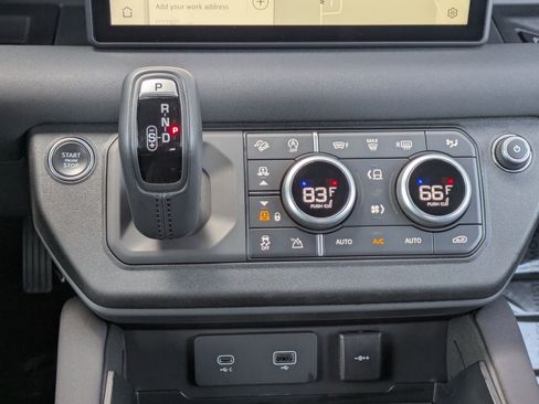 Certified 2023 Land Rover Defender 90 X-Dynamic SE image 22