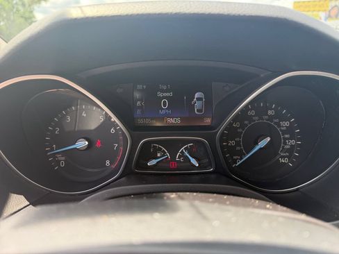 Used 2015 Ford Focus Titanium FWD image 31