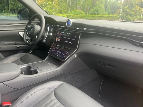 Certified 2023 Maserati Grecale Modena AWD/4WD image 2