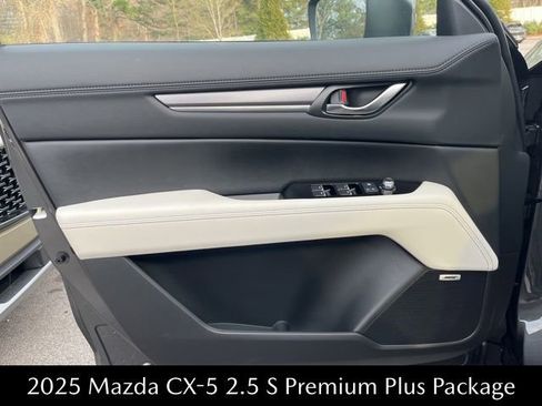 New 2025 MAZDA CX-5 AWD 2.5 S w/ Premium Plus Pkg image 5