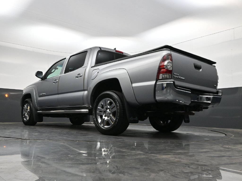 Used 2015 Toyota Tacoma 4x4 Double Cab w/ Limited Package image 36