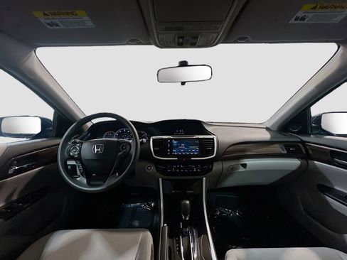 Used 2016 Honda Accord EX image 16