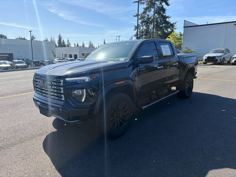 Used 2023 GMC Canyon Denali AWD/4WD image 2