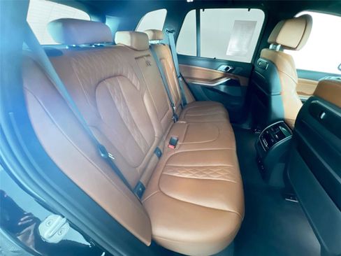 Used 2024 BMW X5 M60i AWD/4WD image 26