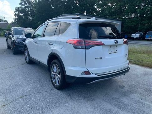 Used 2017 Toyota RAV4 Limited AWD/4WD image 6