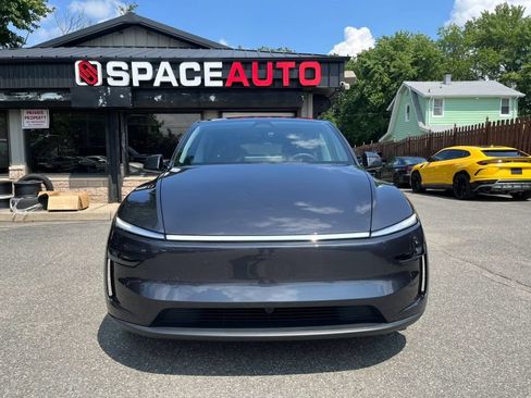 Used 2026 Tesla Model Y Long Range AWD/4WD image 2