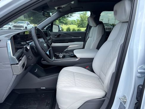 New 2026 Cadillac Escalade IQ AWD Sport 1 w/ LPO, Floor Liner Package image 13