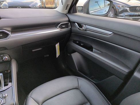 New 2025 MAZDA CX-5 AWD 2.5 S w/ Premium Plus Pkg image 17