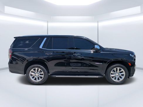 Used 2023 Chevrolet Tahoe Premier AWD/4WD image 2