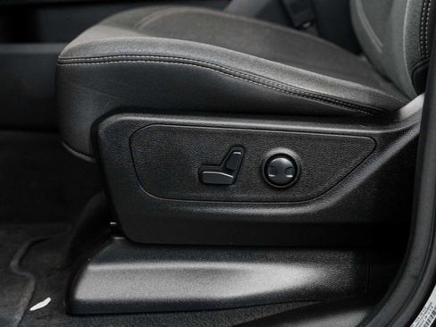 Used 2023 RAM 1500 Big Horn image 30