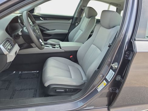 Used 2020 Honda Accord EX image 12