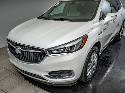 Used 2019 Buick Enclave Essence FWD image 14