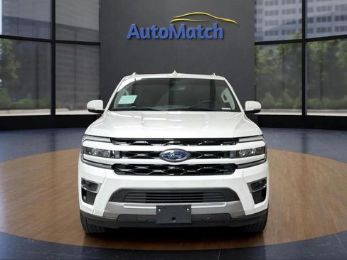 Used 2024 Ford Expedition Max Limited AWD/4WD image 3