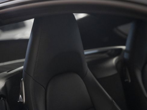 Used 2025 Porsche 718 Cayman S RWD image 28