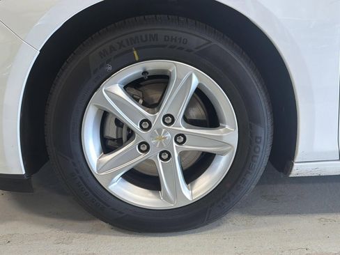 Used 2024 Chevrolet Malibu LT image 26