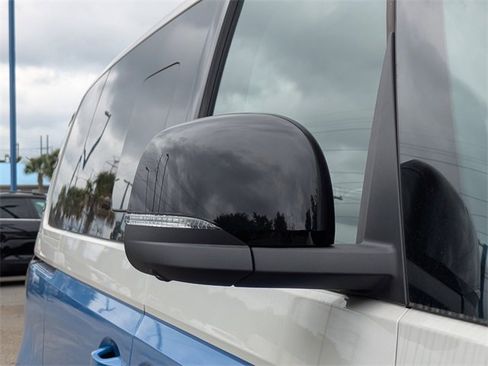 New 2025 Volkswagen ID. Buzz Pro S Plus image 12