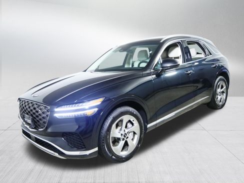 Certified 2026 Genesis GV70 2.5T AWD/4WD image 3