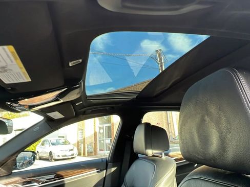 Used 2019 BMW 530i xDrive image 27