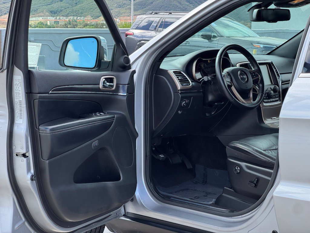 Used 2015 Jeep Grand Cherokee Limited RWD image 8