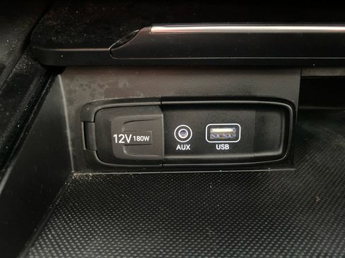 Used 2020 Genesis G70 2.0T w/ Elite Package image 15