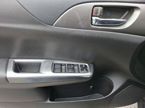 Used 2011 Subaru Impreza 2.5i Premium w/ PWR Moonroof Value Pkg image 12