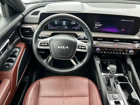 Used 2024 Kia Telluride EX AWD/4WD image 18