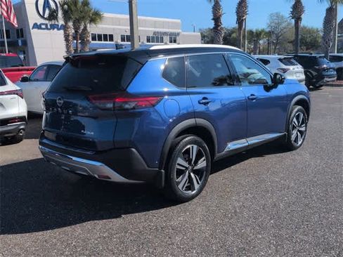 Used 2023 Nissan Rogue Platinum w/ Platinum Premium Package image 8