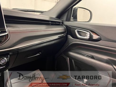 Used 2025 Jeep Compass Trailhawk AWD/4WD image 44