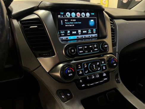 Used 2019 Chevrolet Tahoe LT image 27