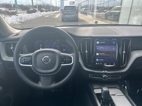 Certified 2025 Volvo XC60 B5 Plus image 18