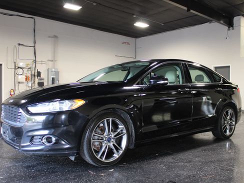 Used 2016 Ford Fusion Titanium AWD/4WD image 6